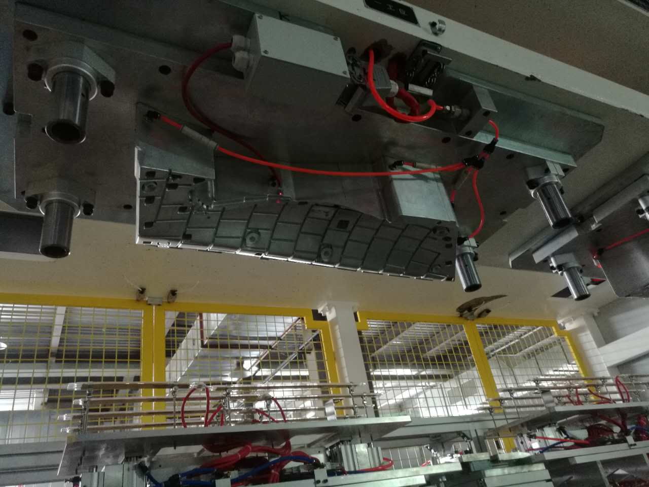 熱壓復(fù)合機
